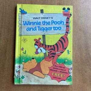 BOGO Disney's Winnie the Pooh And Tigger Too 1975 Book